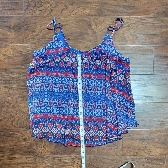 Express Flowy Red White and Blue Cami Tank Top Size Medium - Picture 8 of 9